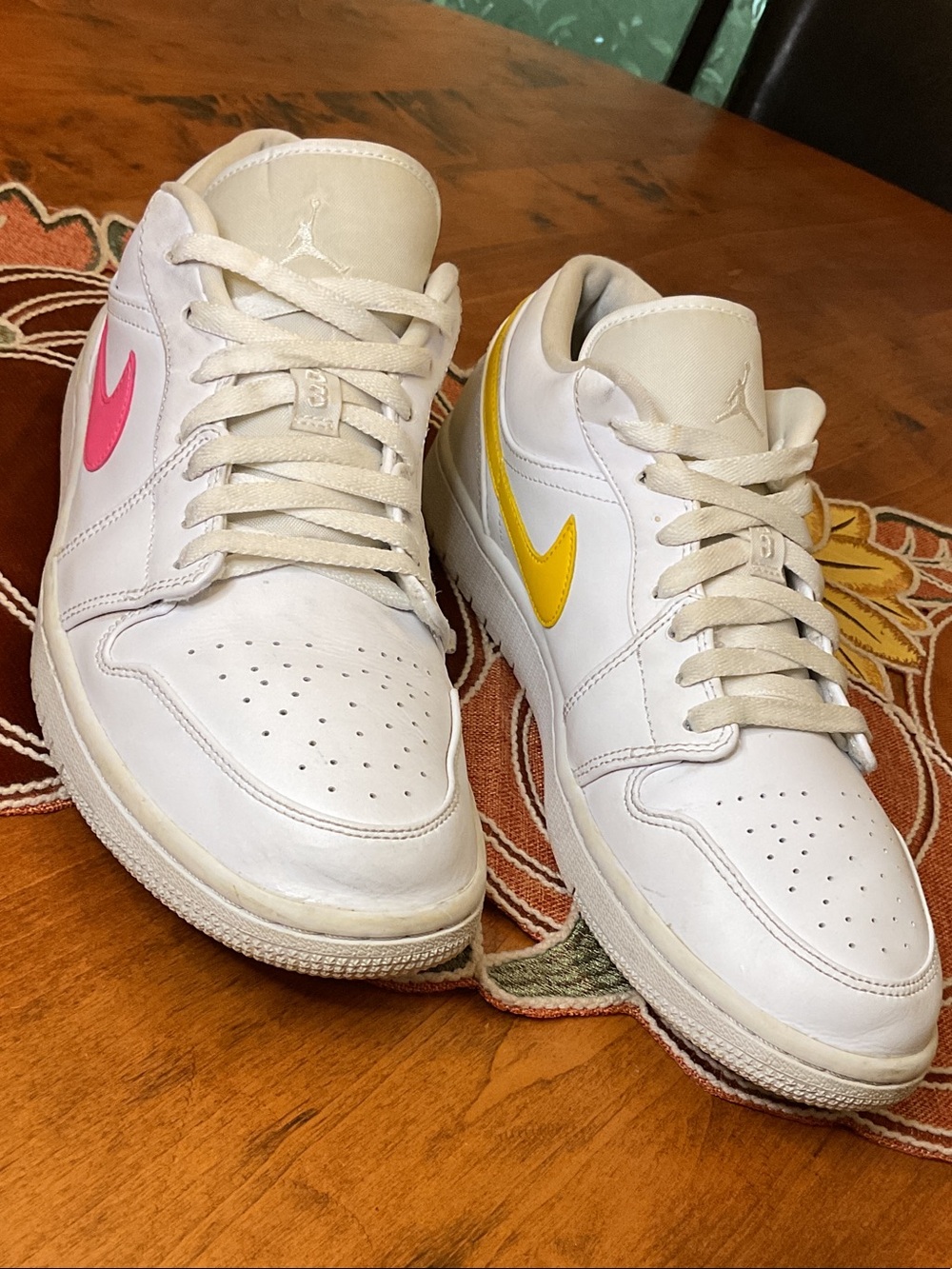 Nike Air Jodan 1 Low White Multi-Color